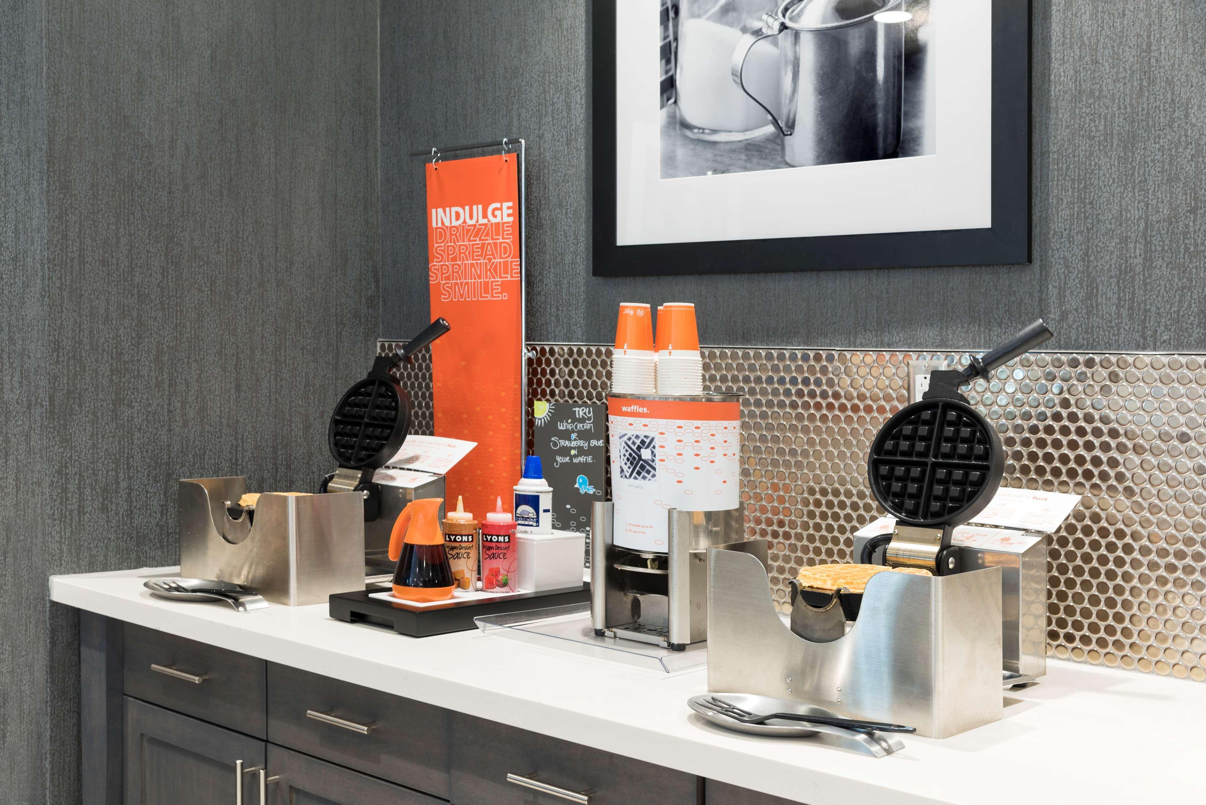 Hampton Inn & Suites Indianapolis-Keystone, In Ngoại thất bức ảnh