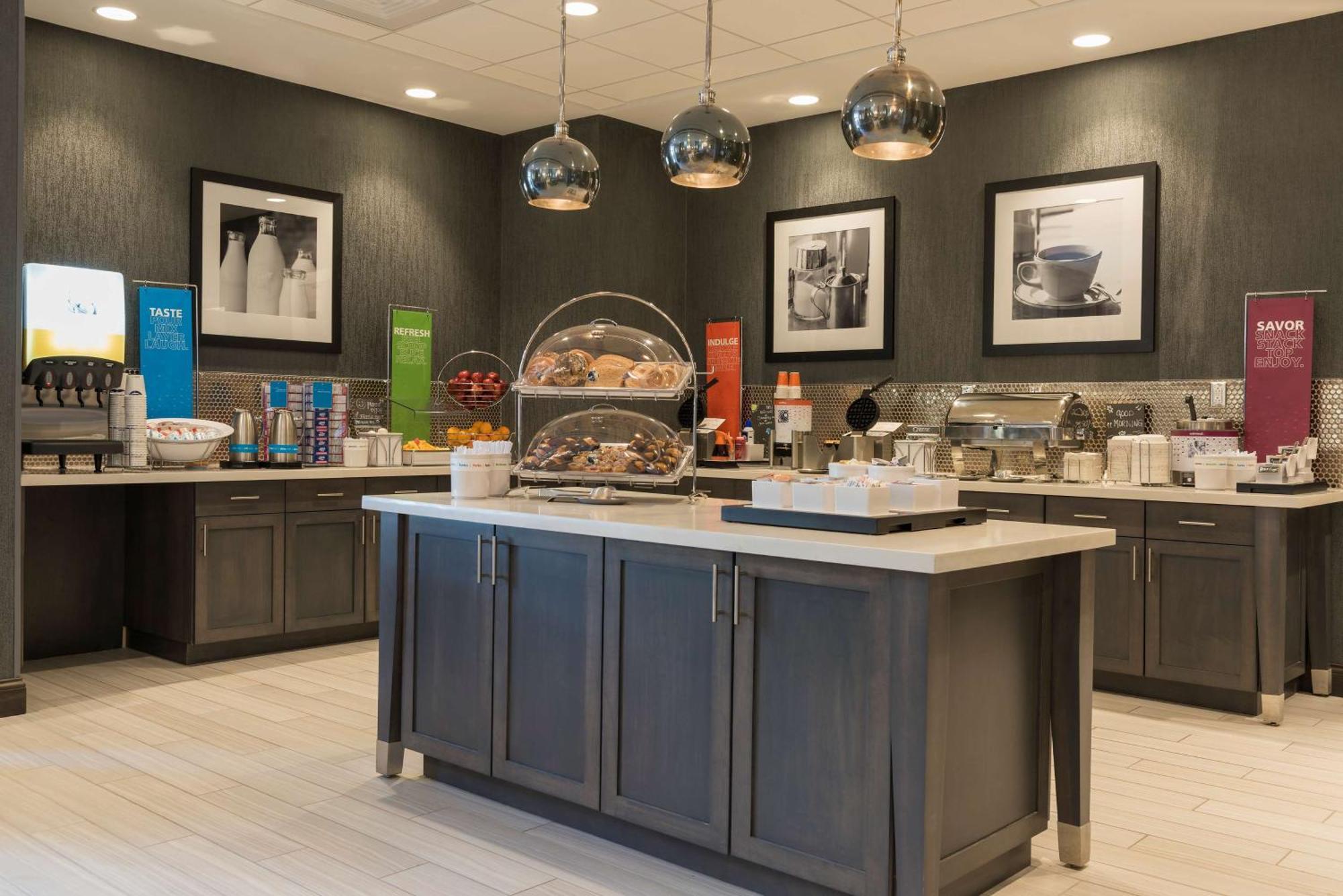 Hampton Inn & Suites Indianapolis-Keystone, In Ngoại thất bức ảnh