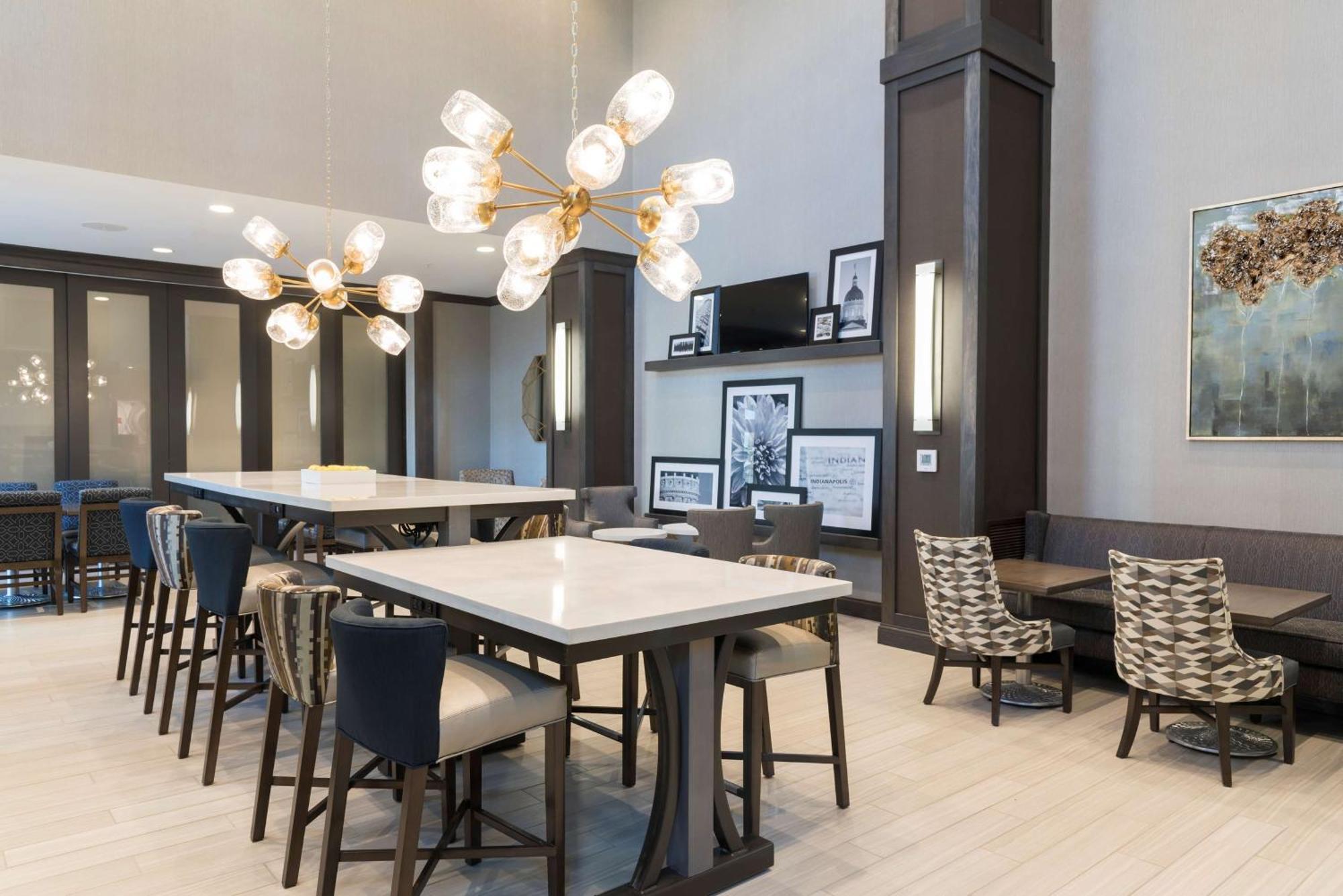 Hampton Inn & Suites Indianapolis-Keystone, In Ngoại thất bức ảnh